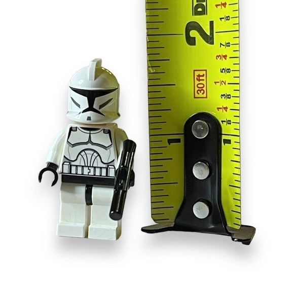 LEGO Minifigure Star Wars Phase 1 Clone Trooper White Black Blaster Collectible - Picture 8 of 8
